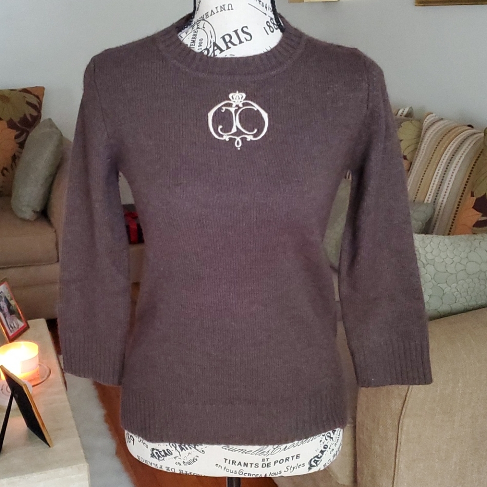 Sweater (gently worn)